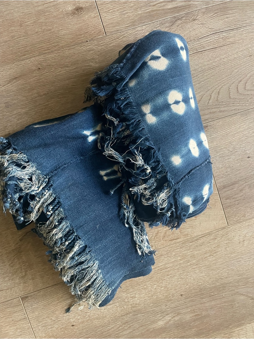Frayed Hem Indigo Tie-Dye throws